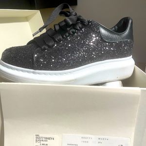 Alexander McQueen sneaked black glitter size 37